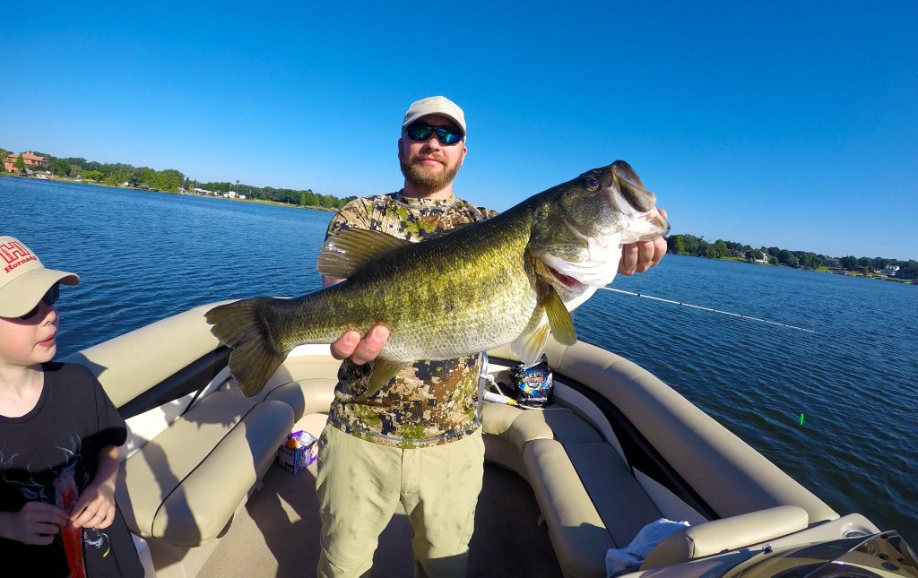 Big Bass Guide - Catching Largemouth Bass